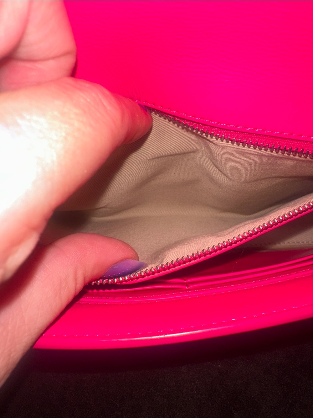 Never used Hot Pink MCM with silver chain - Picture 7 of 16